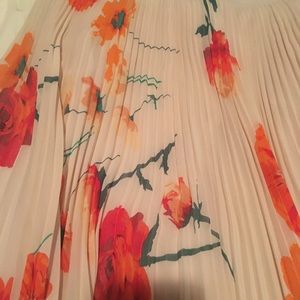 Aritzia Skirts - Aritzia Wilfred Twirl Skirt Aritzia Skirts - Aritzia Wilfred Twirl Skirt